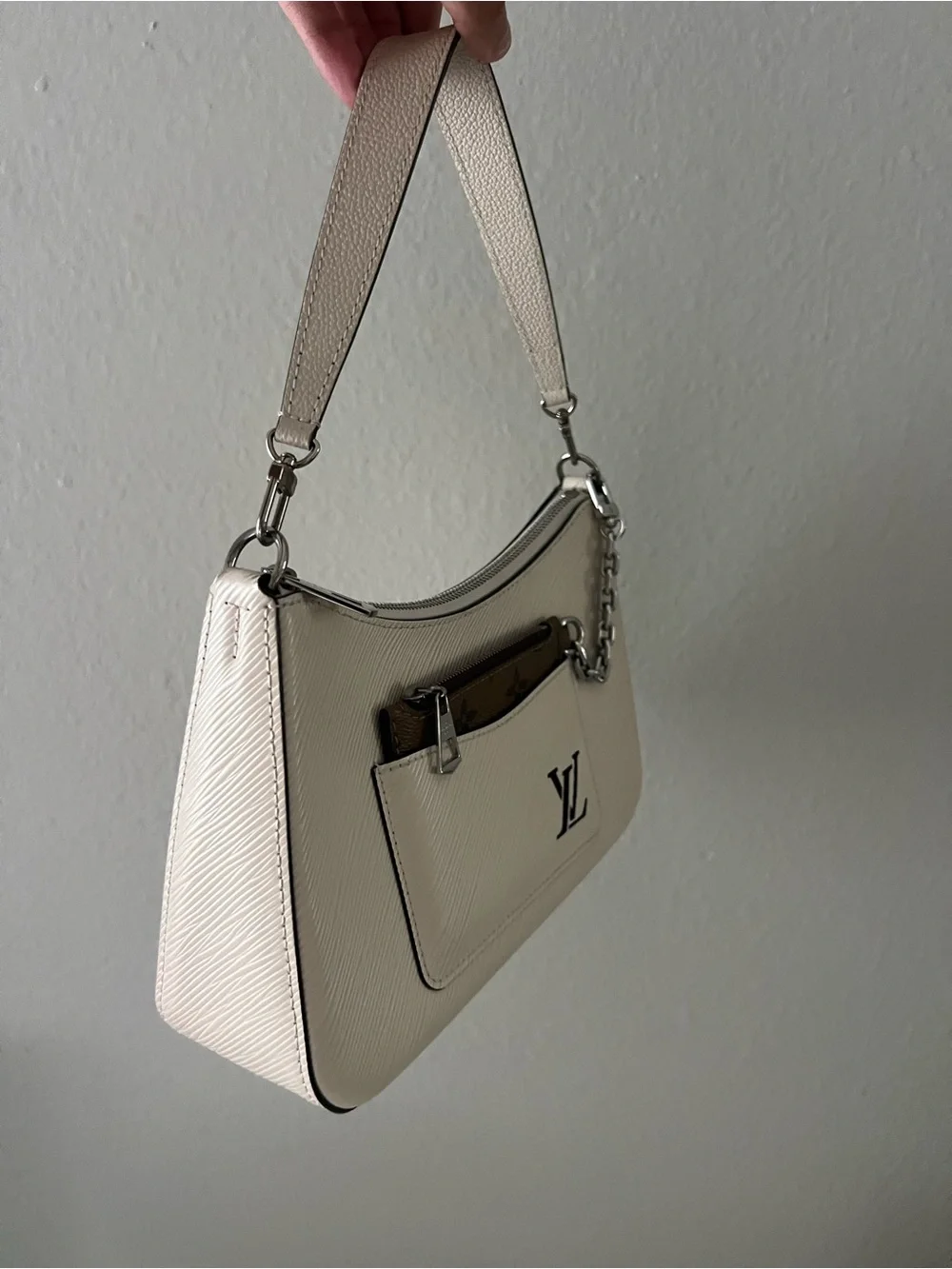 Louis Vuitton Cream Epi Leather Shoulder Pochette with Silver Chain